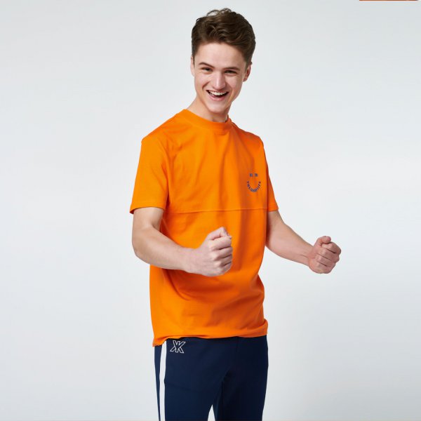 Good life tee orange | horizontal